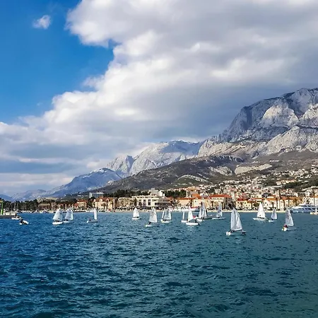 Pet Friendly In With Wifi Ferienhaus Makarska